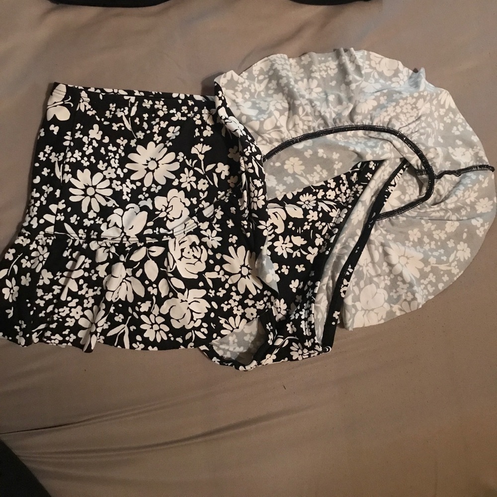 BIKINI ๐ - Picture 4 of 5